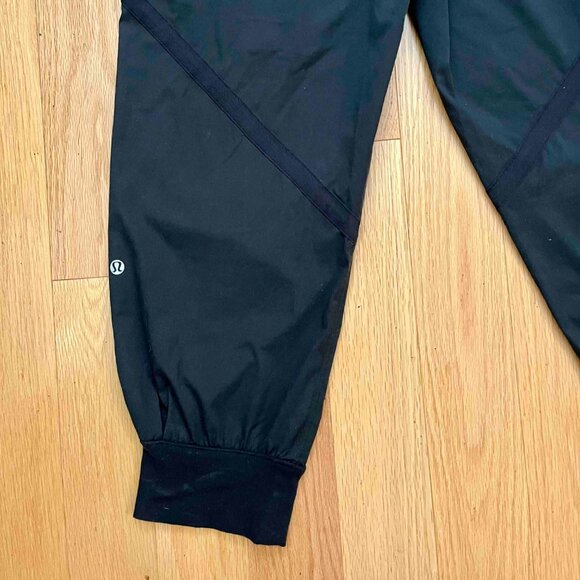 Lululemon Cropped Black Parachute pants W size 6 - Picture 4 of 8